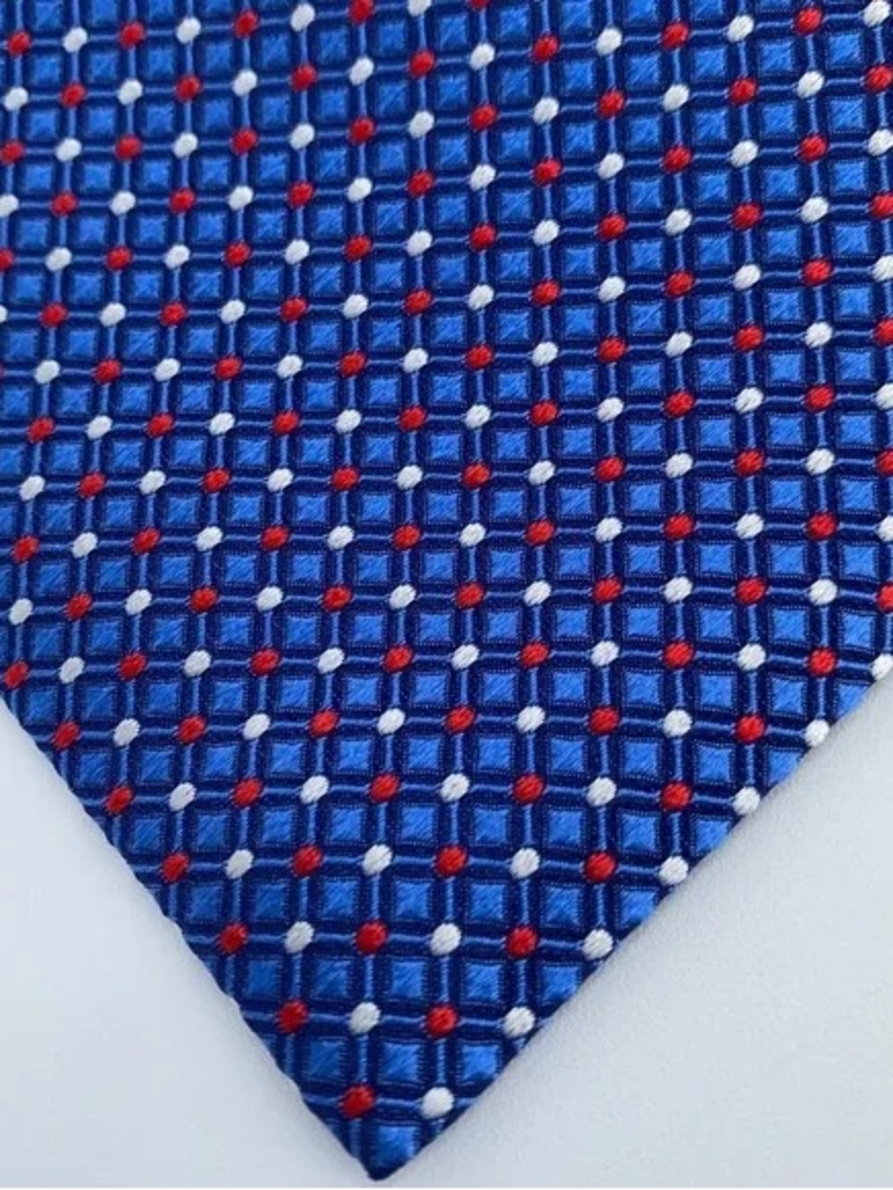Eton of Sweden $170 100% Silk Tie Blue & Red Geometric Dot MINT CONDITION